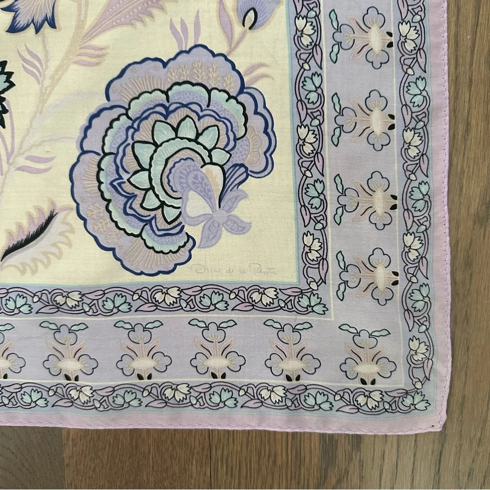 Oscar de la Renta Floral and Paisley 100% Silk Square Scarf Lavender Cream 30"sq - Picture 5 of 8